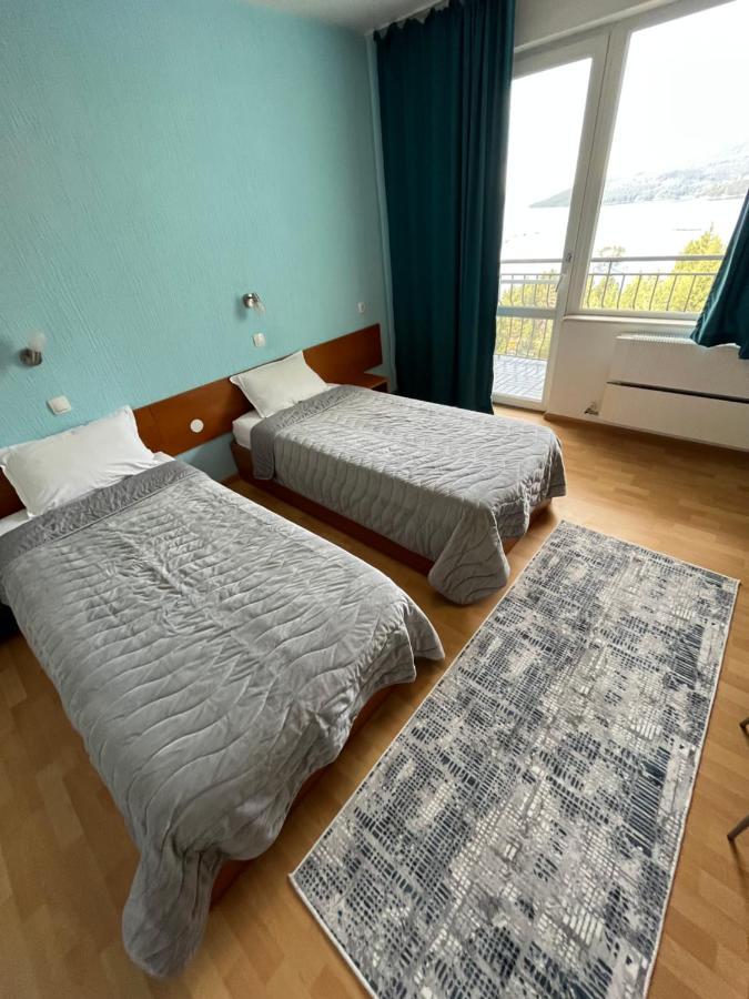 Хотел Панорама Доспат エクステリア 写真